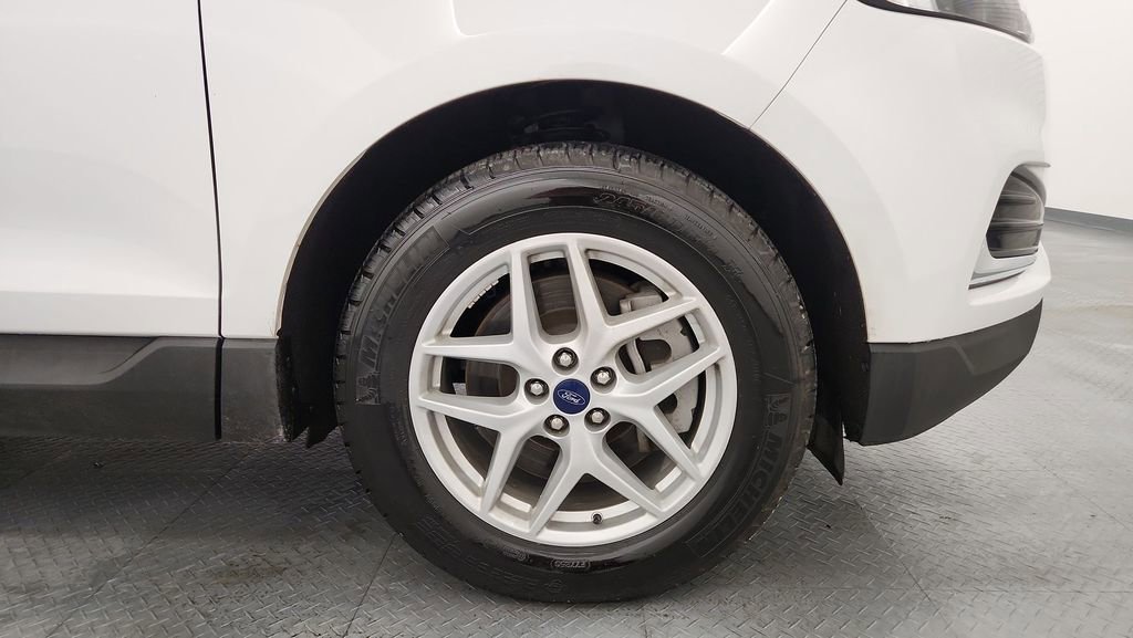 Used 2022 Ford Edge SEL image 23