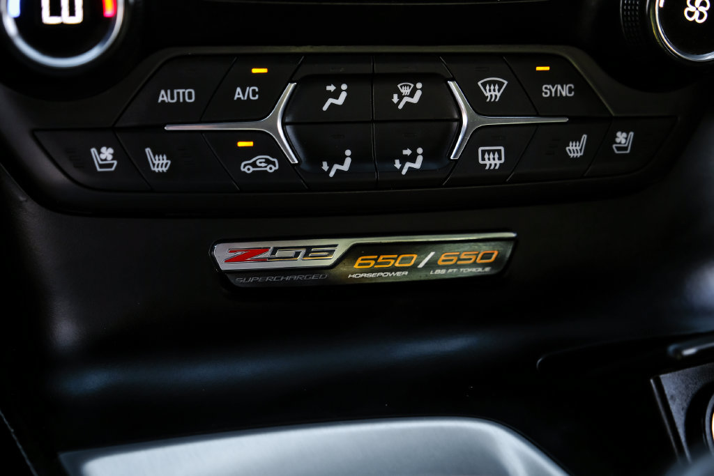 Used 2015 Chevrolet Corvette Z06 w/ 2LZ Preferred Equipment Group RWD image 23
