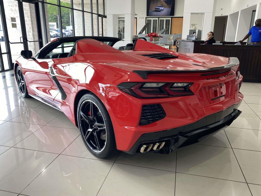 Used 2023 Chevrolet Corvette Stingray Premium Conv w/ Z51 Performance Package RWD image 3