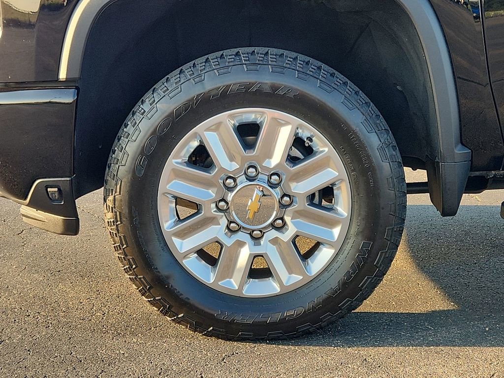 Certified 2024 Chevrolet Silverado 3500 High Country w/ High Country Premium Package image 13