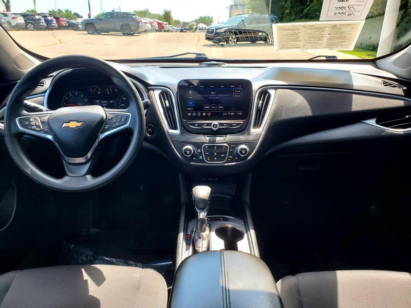 Used 2024 Chevrolet Malibu LT FWD image 8