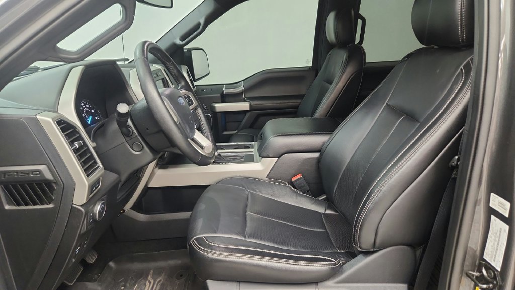 Used 2019 Ford F150 Lariat w/ Equipment Group 502A Luxury AWD/4WD image 13