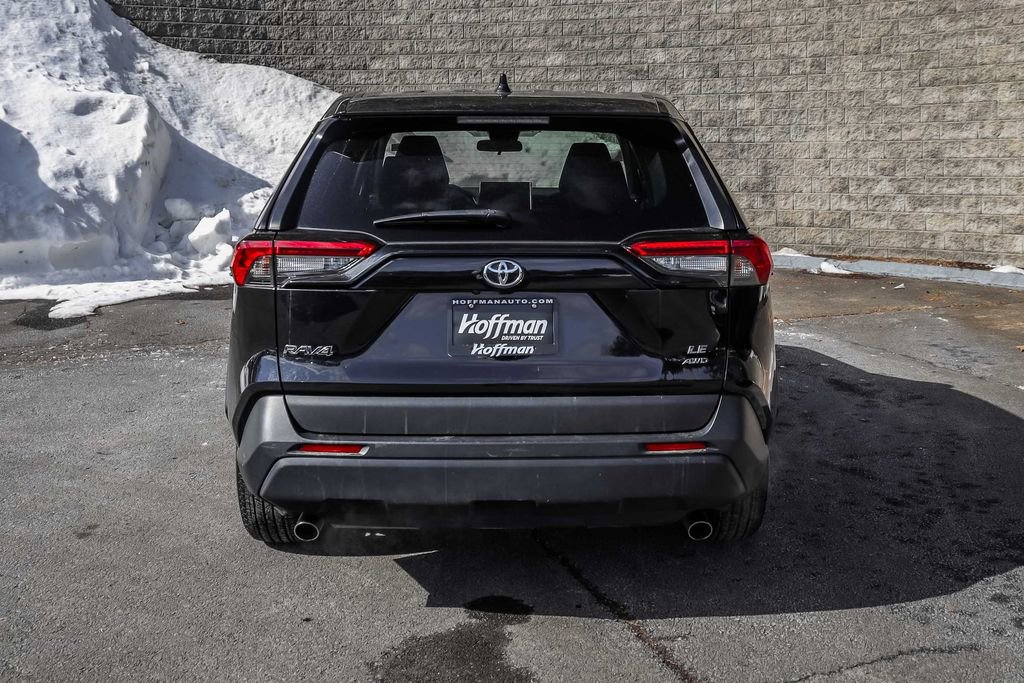 Used 2024 Toyota RAV4 LE image 7