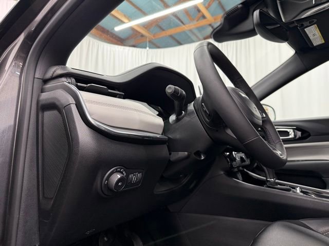 Used 2024 Jeep Compass Limited image 16