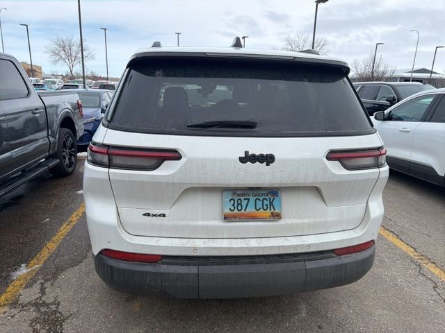 Used 2023 Jeep Grand Cherokee L Altitude image 6
