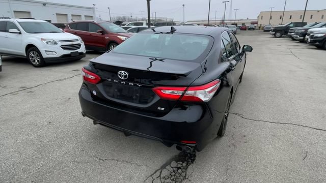 Used 2020 Toyota Camry SE FWD image 9
