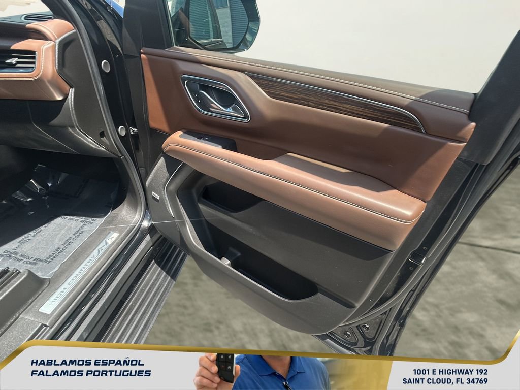 Used 2024 Chevrolet Suburban High Country AWD/4WD image 30
