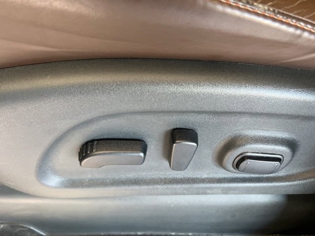 Used 2018 Nissan Titan Platinum Reserve image 11