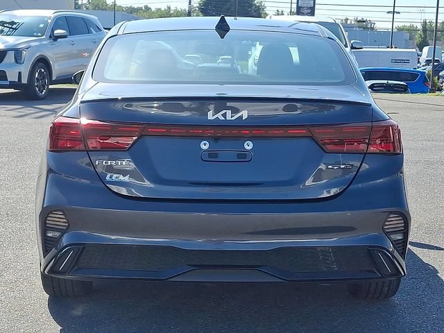 Used 2024 Kia Forte GT-Line w/ GT-Line Premium Package FWD image 5