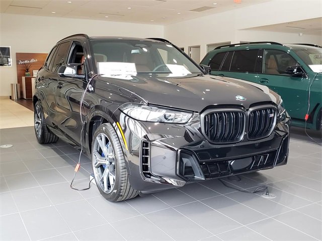 New 2026 BMW X5 M60i image 2