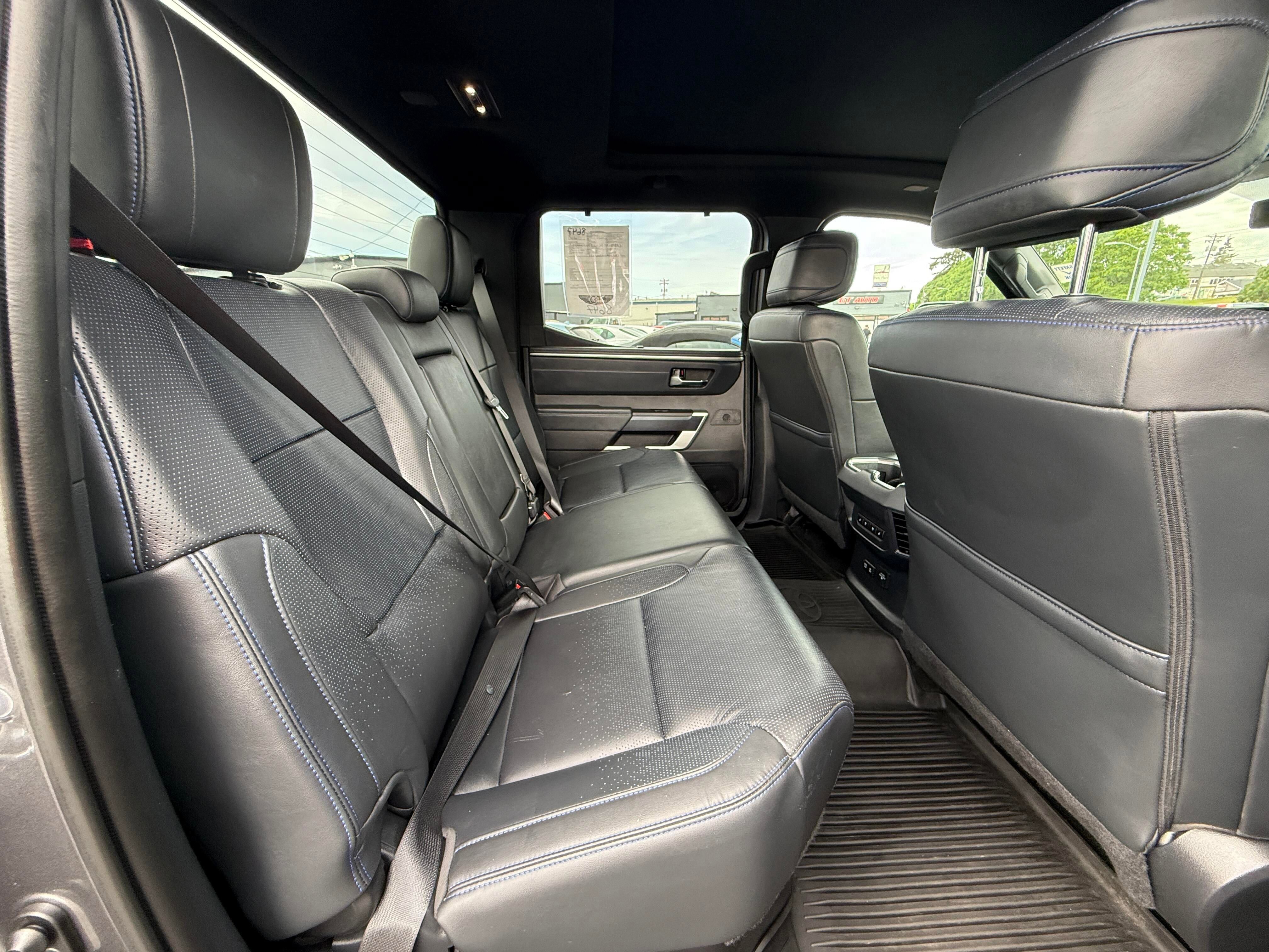Used 2022 Toyota Tundra Platinum w/ Advanced Package AWD/4WD image 10