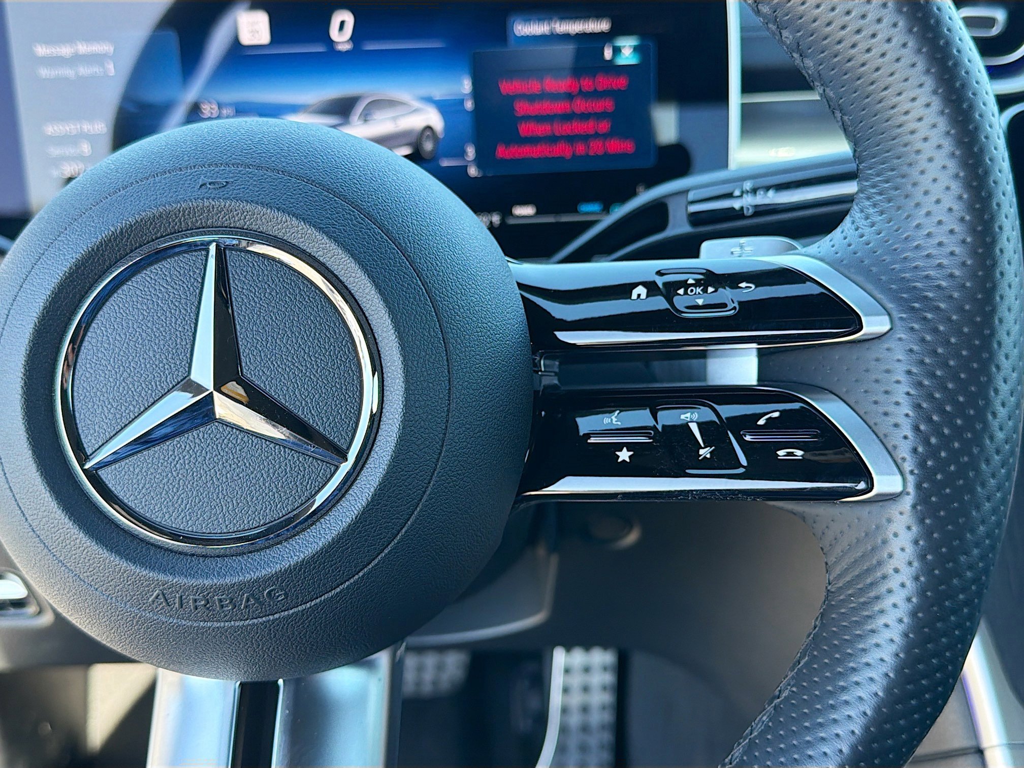 Used 2025 Mercedes-Benz CLE 300 4MATIC Coupe w/ AMG Line image 37