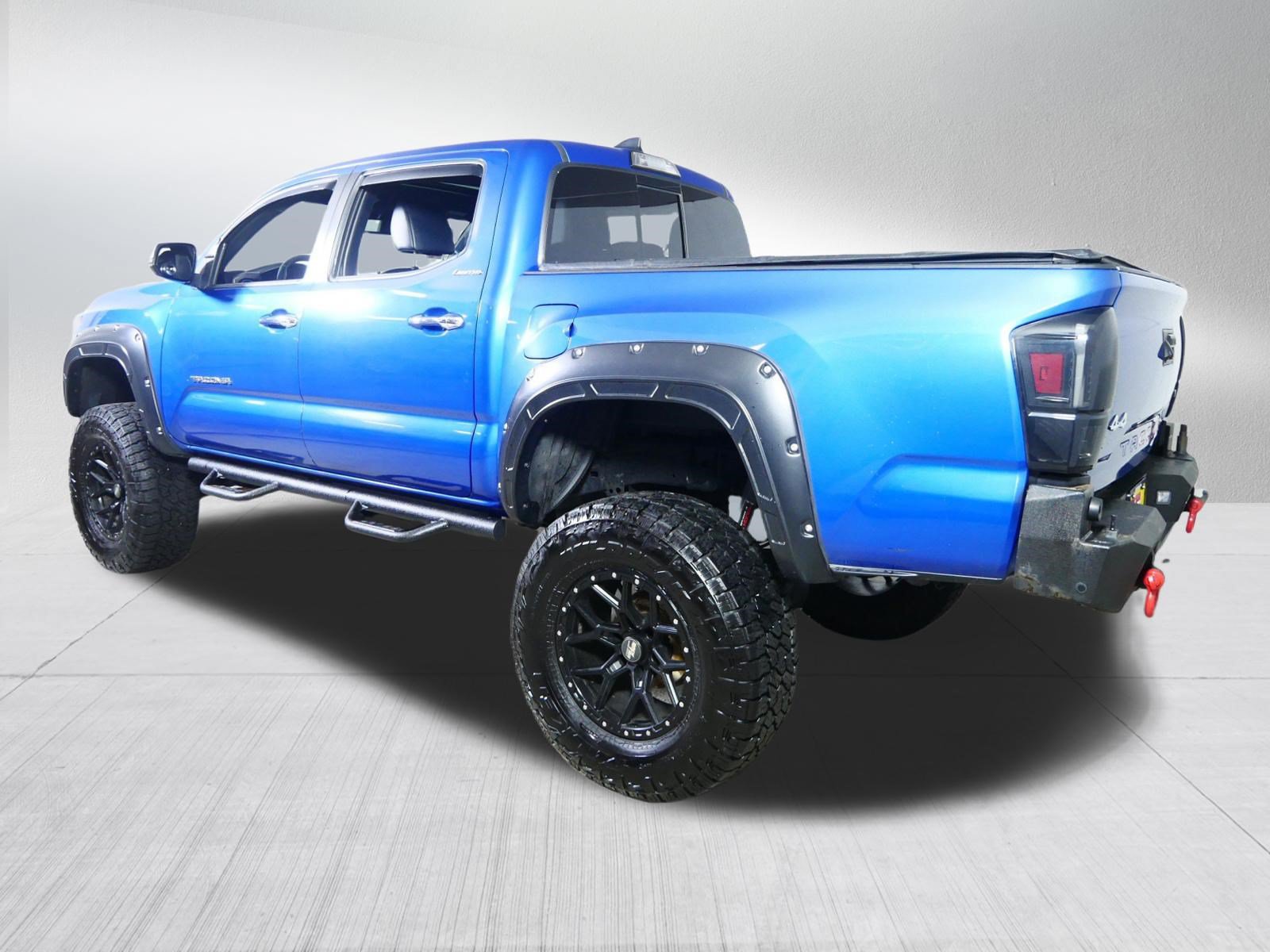Used 2018 Toyota Tacoma Limited AWD/4WD image 5