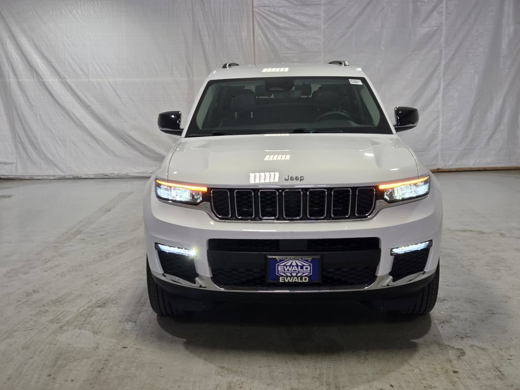 Used 2023 Jeep Grand Cherokee L Limited AWD/4WD image 20