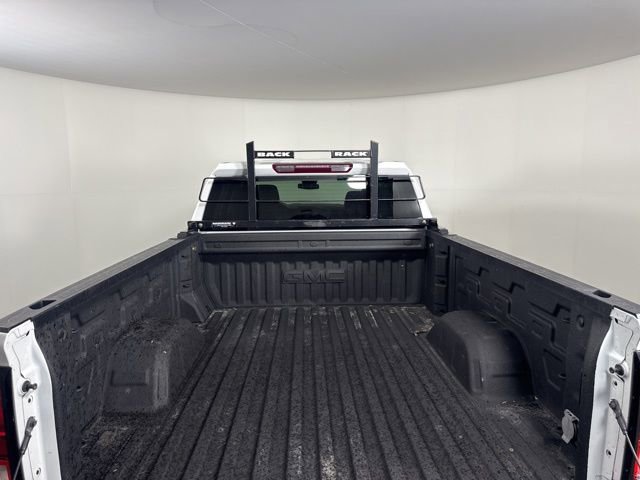 Used 2022 GMC Sierra 1500 Elevation w/ LPO, Elevation Black Package AWD/4WD image 12