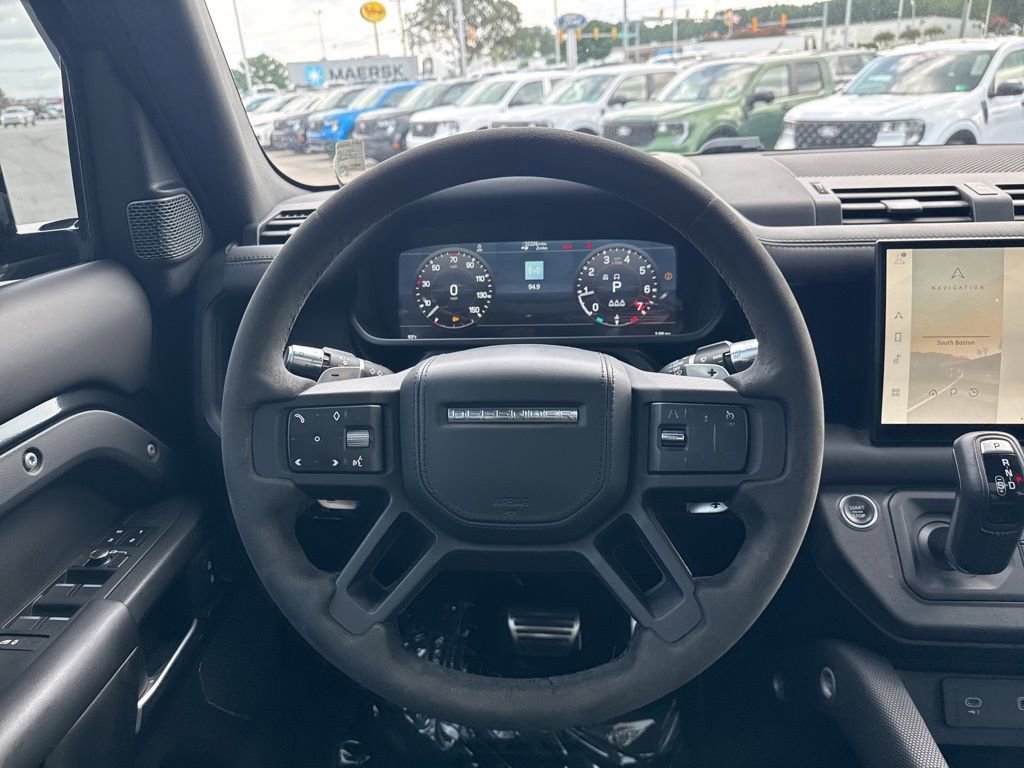 Used 2022 Land Rover Defender 110 V8 image 24