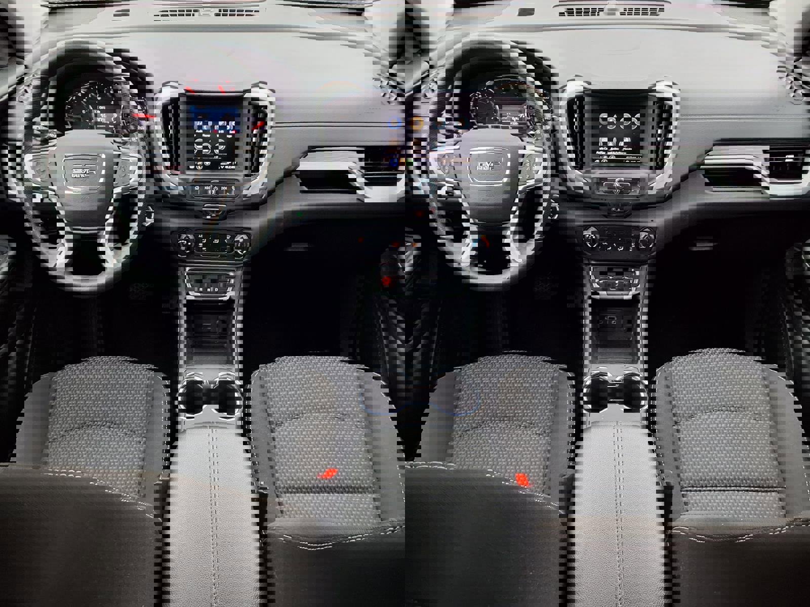 Used 2024 GMC Terrain SLE image 8