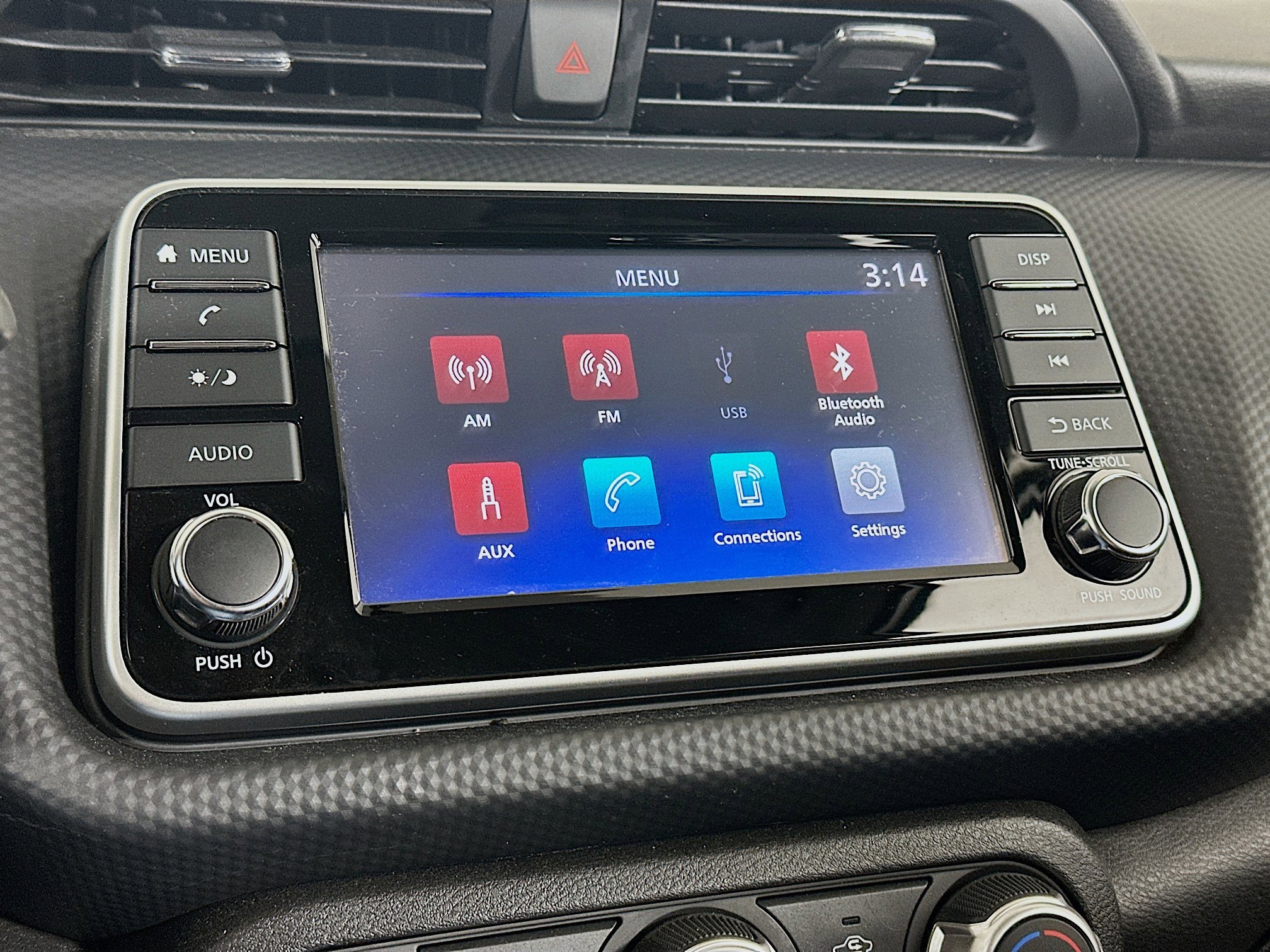 Used 2024 Nissan Kicks S image 21