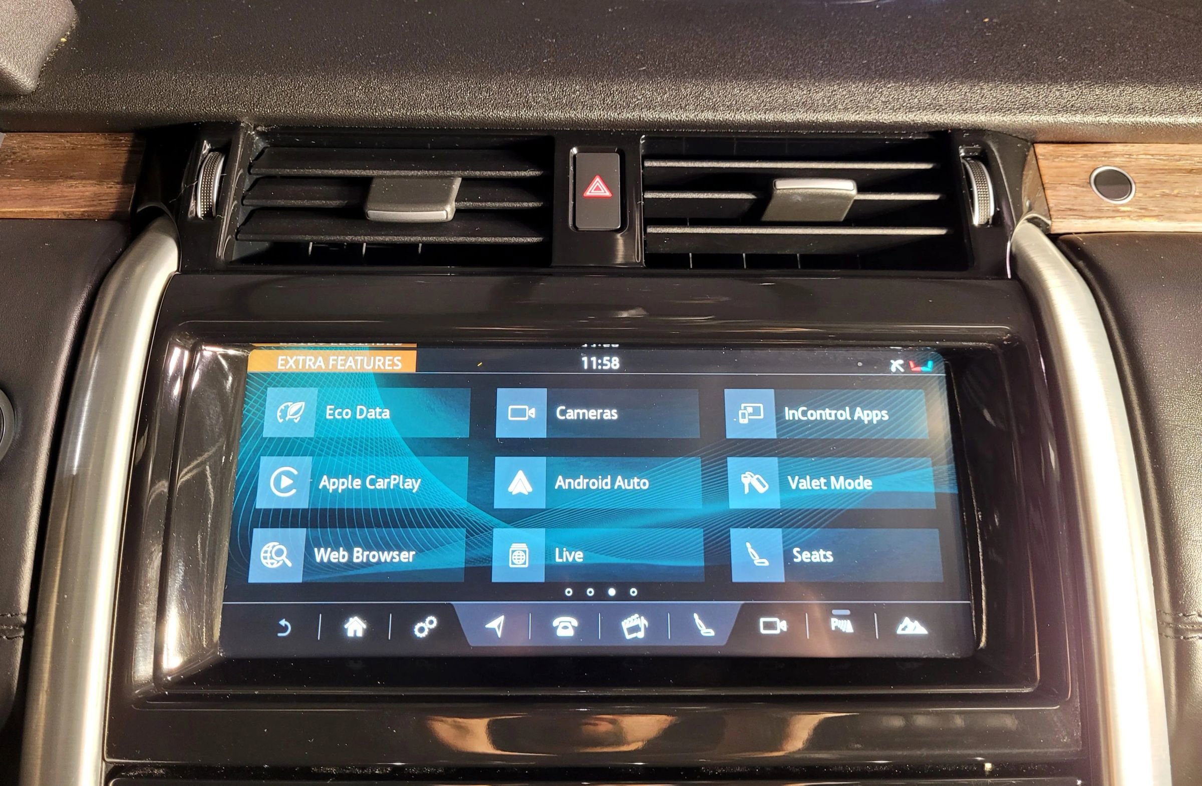 Used 2018 Land Rover Discovery HSE Luxury image 37