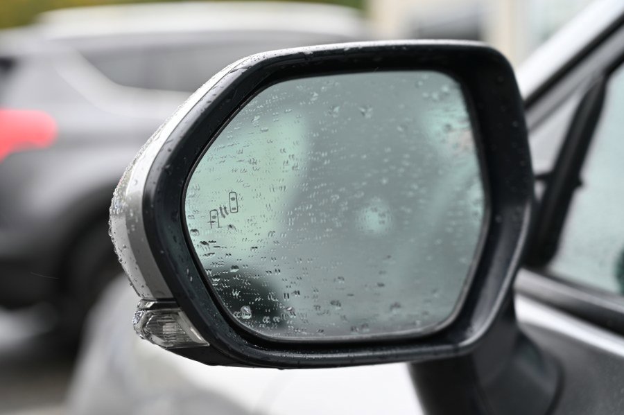 Used 2025 Toyota Camry SE image 9