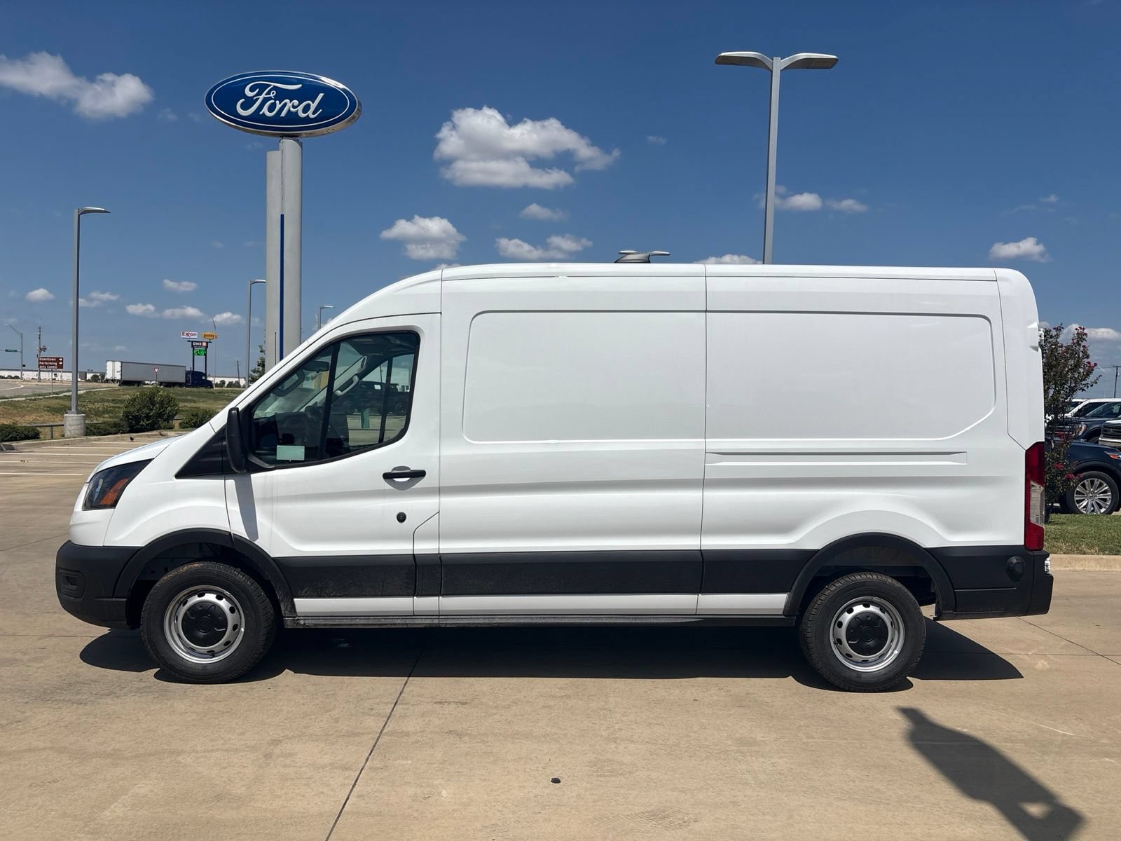 New 2026 Ford Transit 150 148 Medium Roof w/ Load Area Protection Package RWD image 3