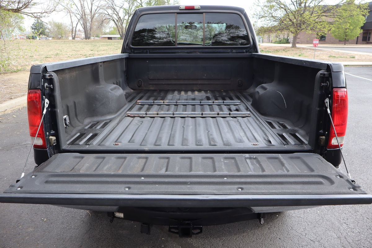 Used 2005 Ford F350 Lariat image 7