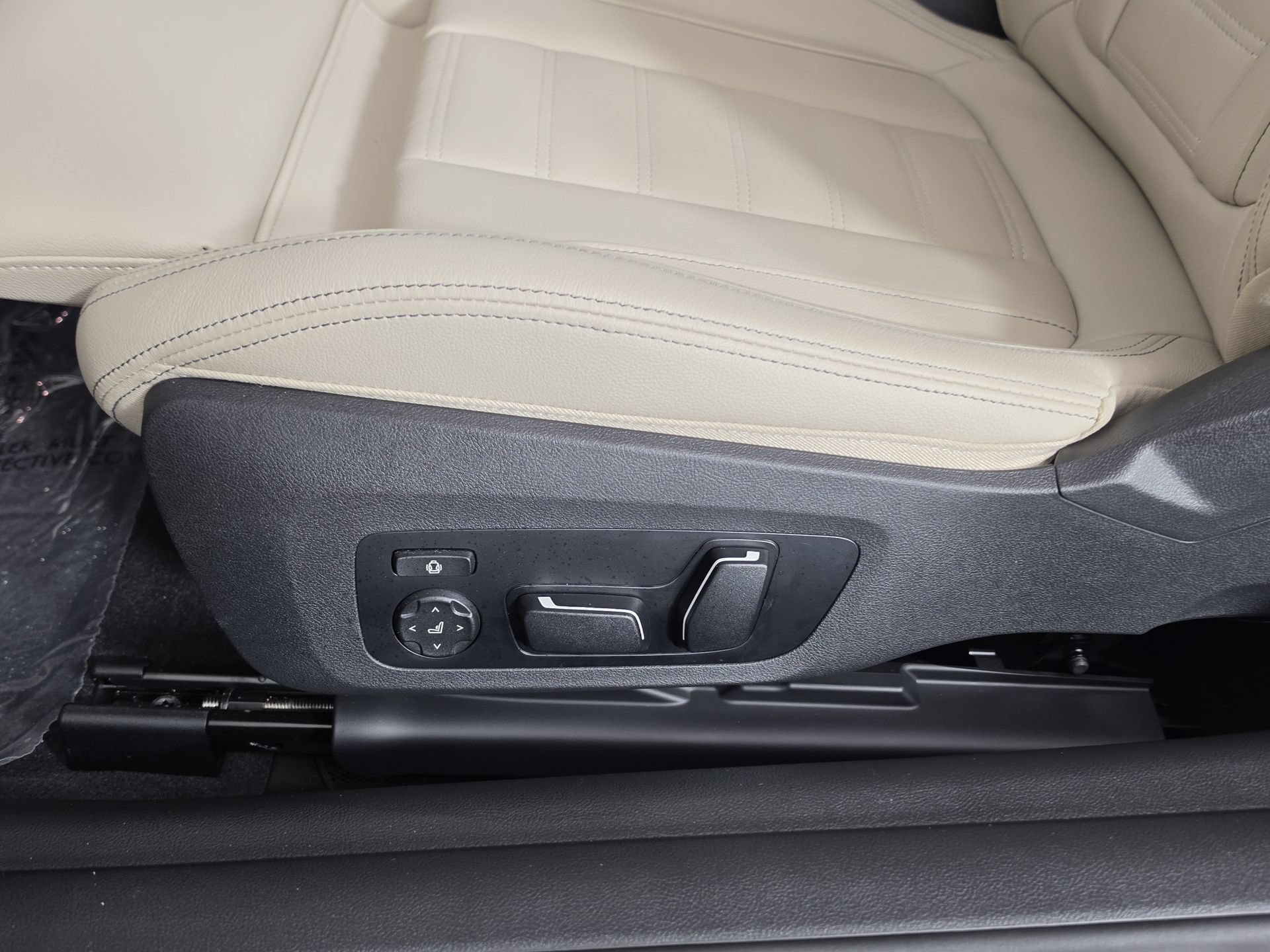 Used 2026 BMW 430i Convertible w/ M Sport Package RWD image 4