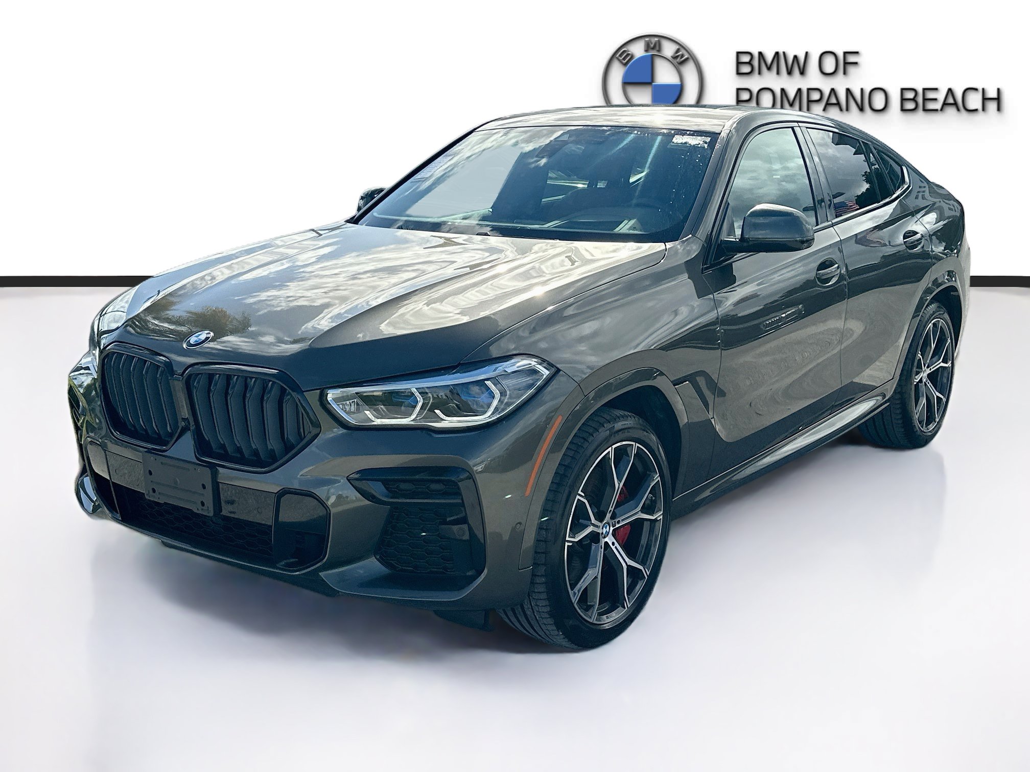 Used 2023 BMW X6 xDrive40i w/ Executive Package AWD/4WD image 3