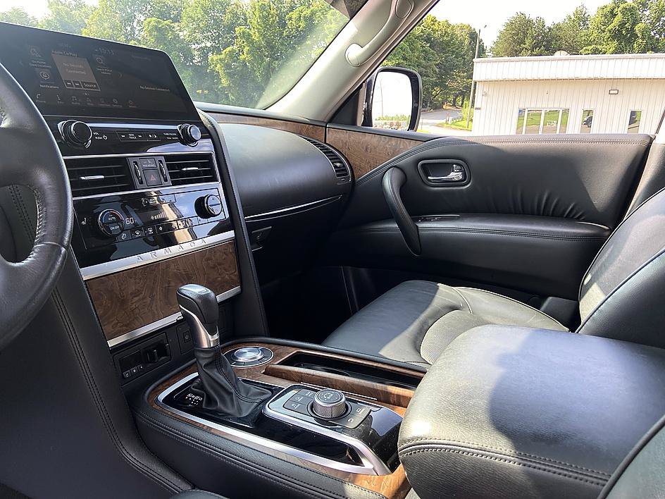 Used 2023 Nissan Armada SL w/ Captain's Chairs Package RWD image 20