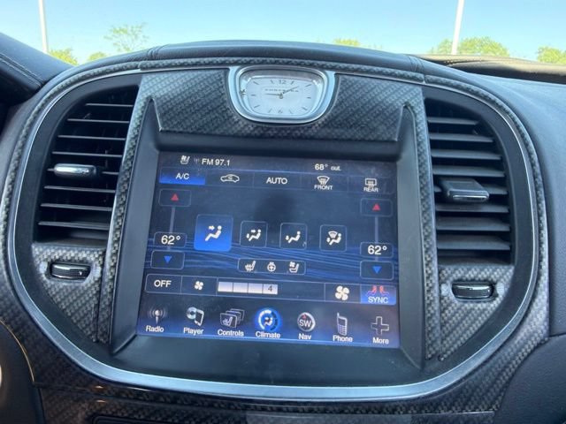 Used 2012 Chrysler 300 C Luxury Series w/ 19-Premium Speaker Group RWD image 27