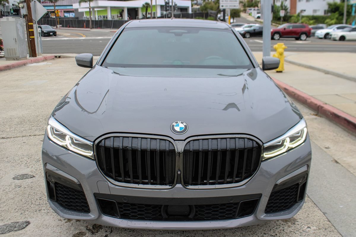 Used 2021 BMW 750i xDrive w/ M Sport Package AWD/4WD image 9