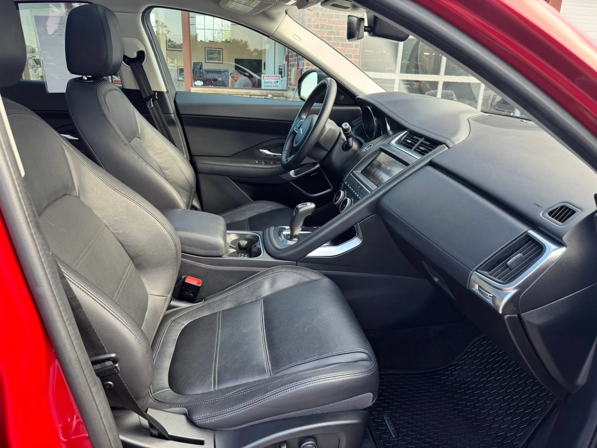 Used 2020 Jaguar E-PACE SE AWD/4WD image 43