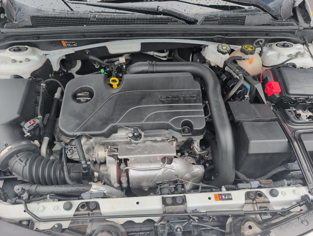 Used 2023 Chevrolet Malibu LT FWD image 21