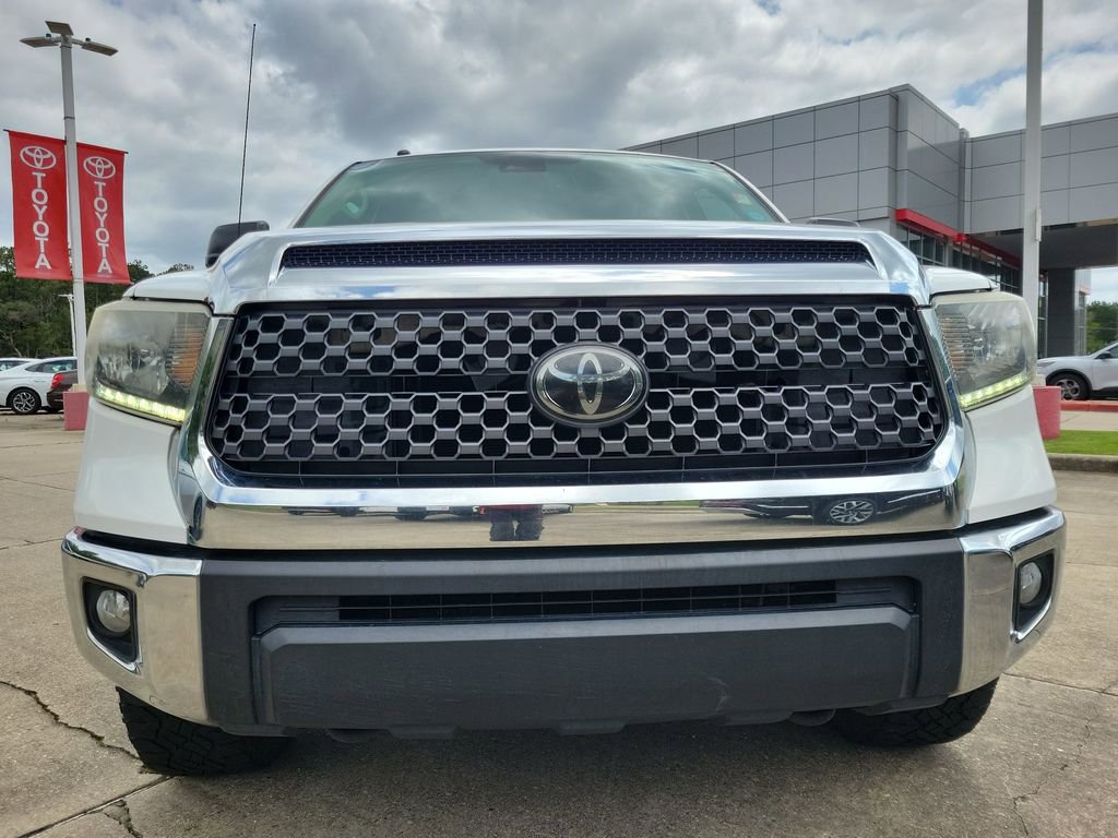 Used 2019 Toyota Tundra SR5 w/ SR5 Upgrade Package AWD/4WD image 4