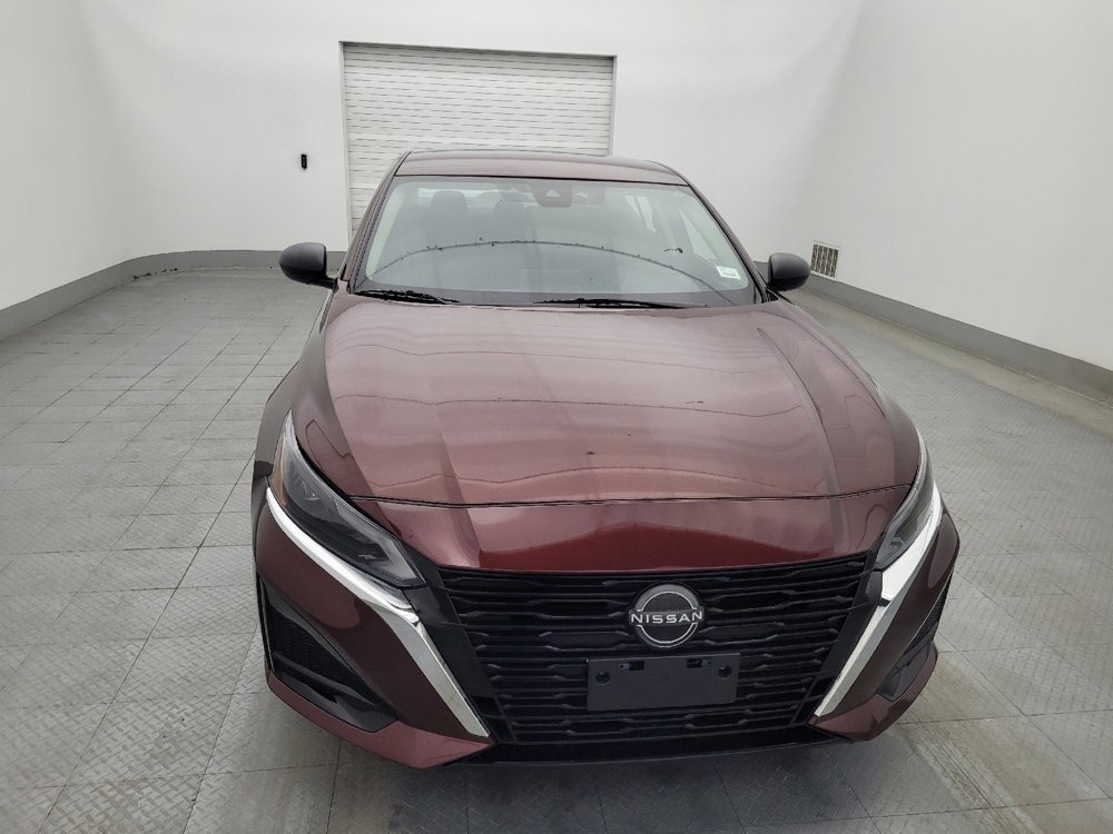 Used 2024 Nissan Altima 2.5 SV image 14
