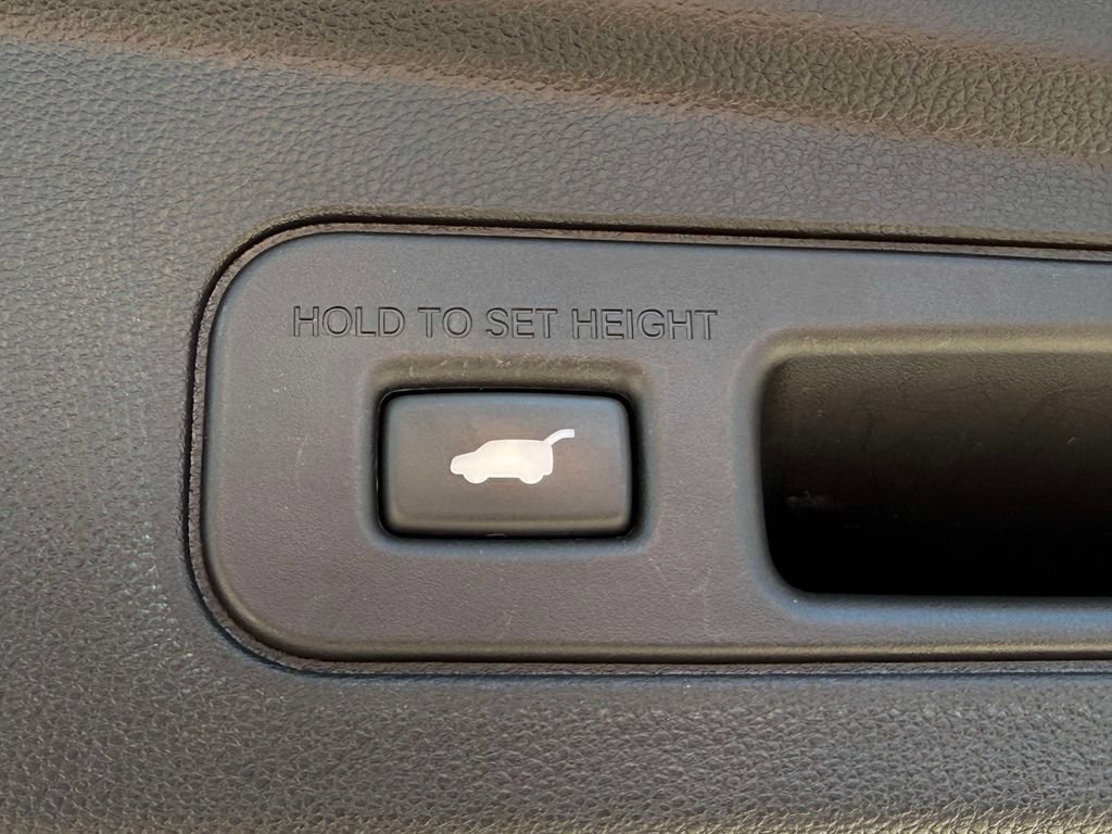 Certified 2025 Acura MDX A-Spec AWD/4WD image 9
