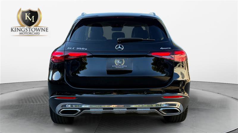 Used 2025 Mercedes-Benz GLC 350e 4MATIC w/ Driver Assistance Package image 4