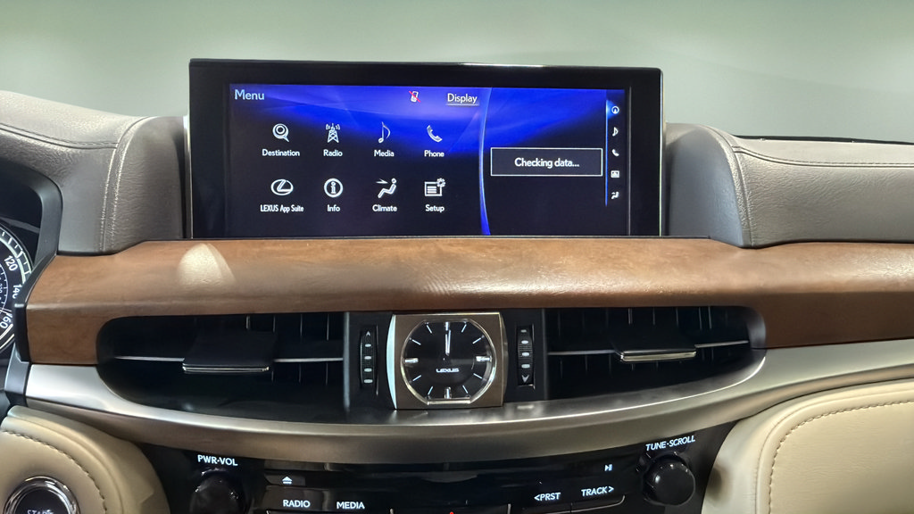 Used 2018 Lexus LX 570 4WD w/ Luxury Package image 30