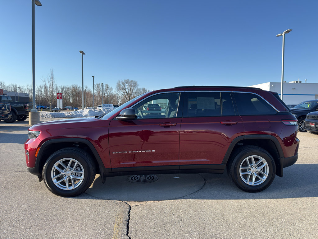 Used 2024 Jeep Grand Cherokee Laredo X w/ Luxury Tech Group I image 6