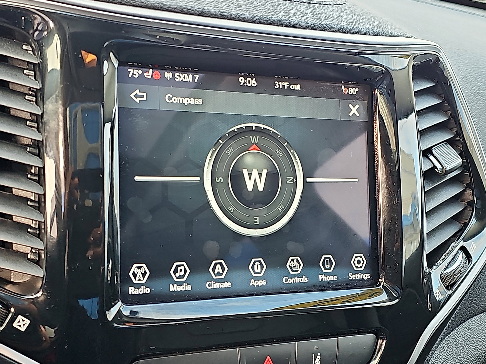 Used 2022 Jeep Cherokee Limited image 26