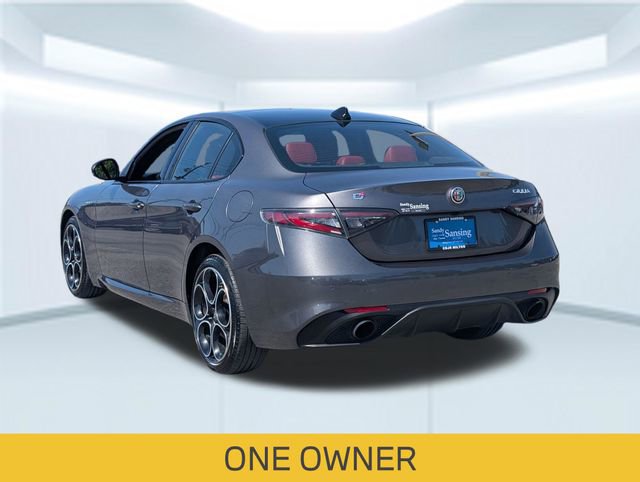 Used 2024 Alfa Romeo Giulia Veloce AWD/4WD image 3