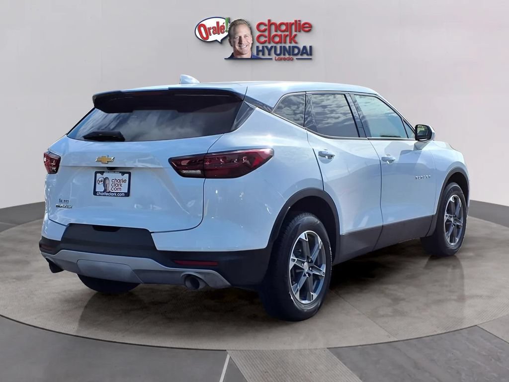 Used 2024 Chevrolet Blazer LT FWD image 5