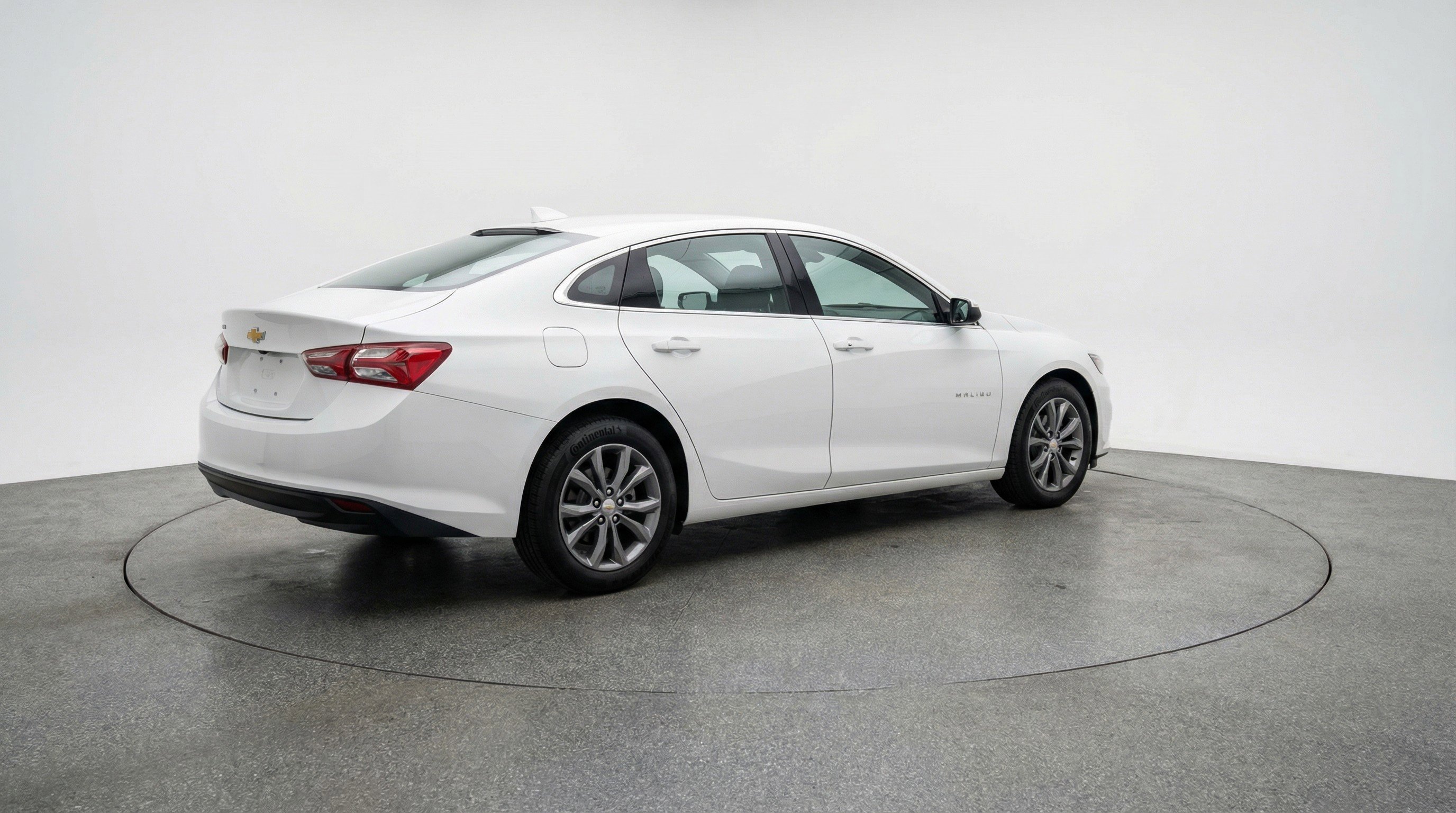 Used 2024 Chevrolet Malibu LT FWD image 9
