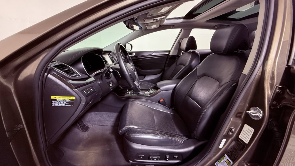 Used 2014 Kia Cadenza Premium w/ Technology Package FWD image 8