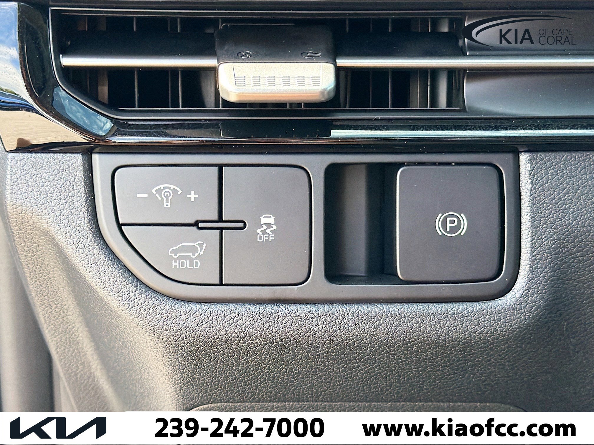 New 2026 Kia Sportage SX image 34