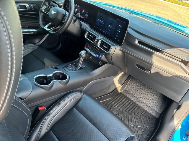 Used 2025 Ford Mustang GT Premium RWD image 16