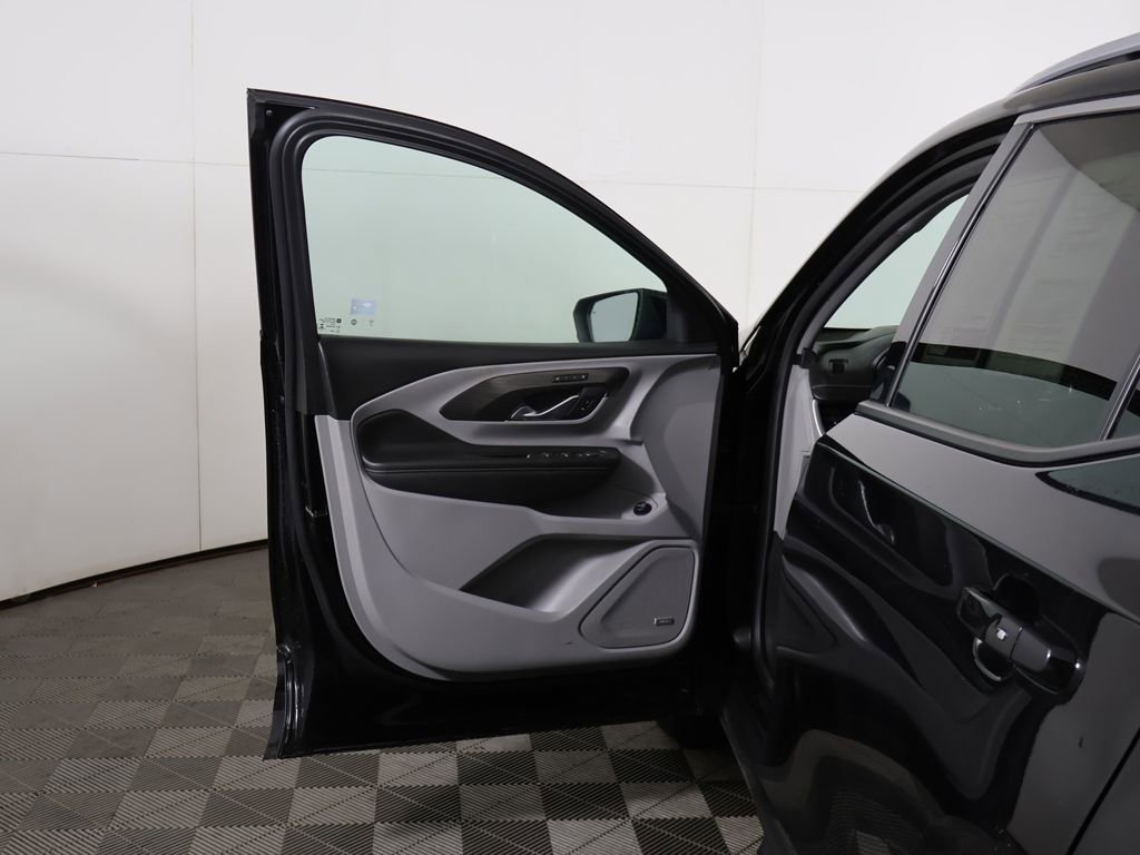 Used 2022 GMC Terrain SLT w/ Infotainment Package II image 21