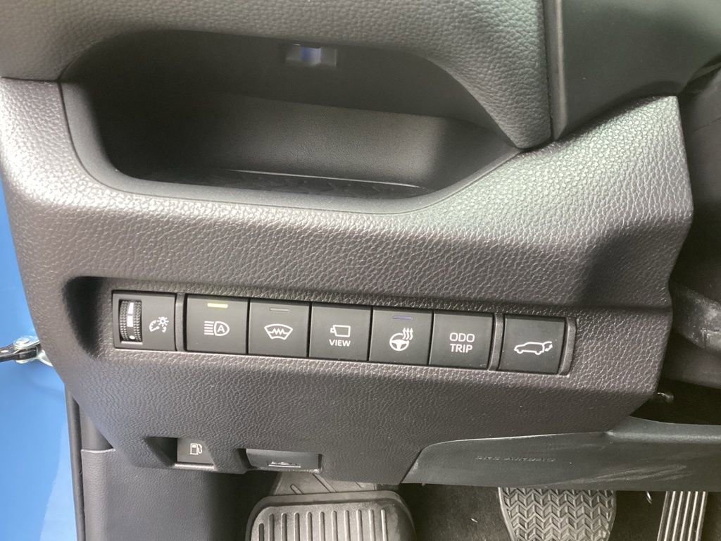 Used 2024 Toyota RAV4 XSE w/ Advanced Technology Package image 20
