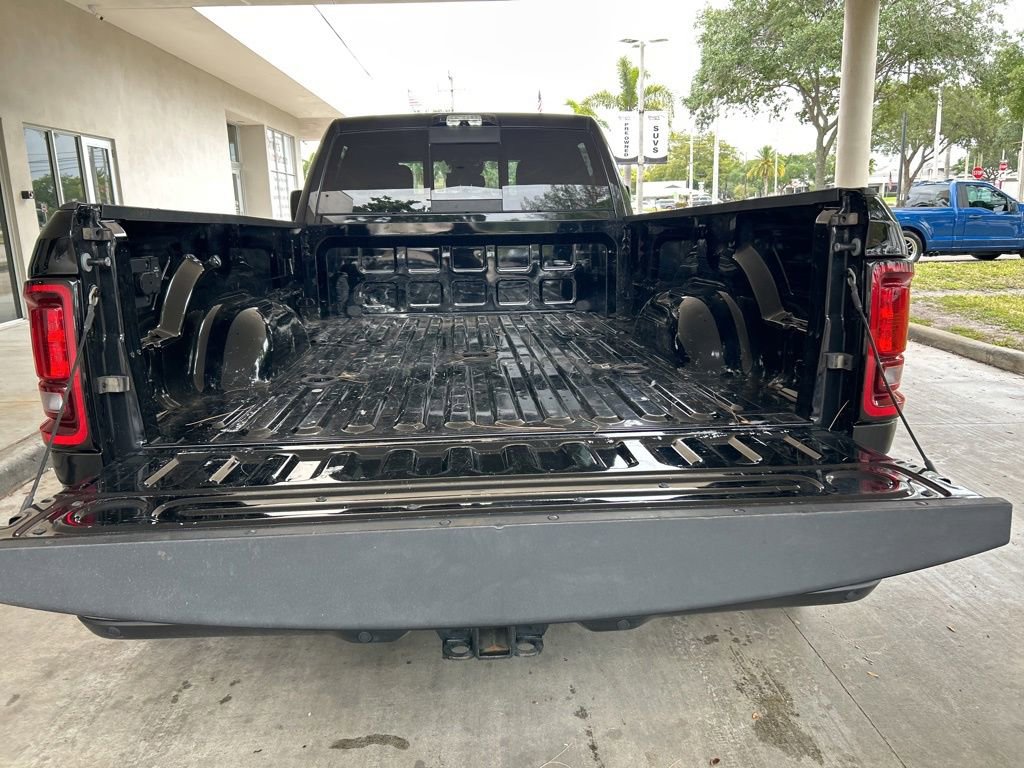 Used 2025 RAM 3500 Tradesman AWD/4WD image 37