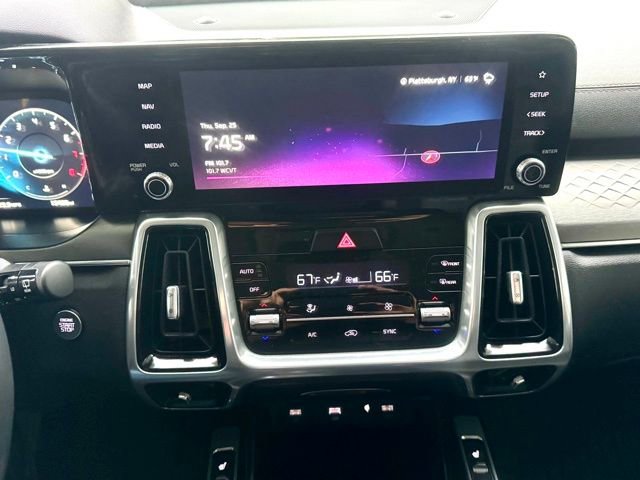 Used 2023 Kia Sorento SX image 14